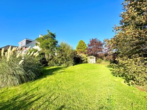 Photo 33- click for photo gallery